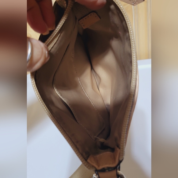 Authentic Snakeprint Messenger Crossbody Shoulder Bag - Picture 10 of 16